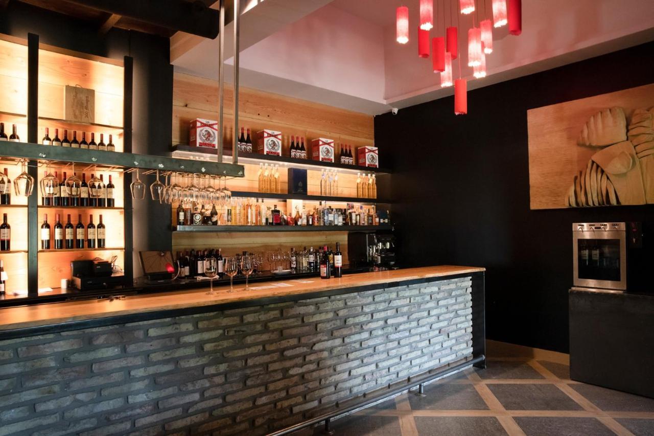 Hotel Vinicola Real-200 Monges Albelda De Iregua Εξωτερικό φωτογραφία