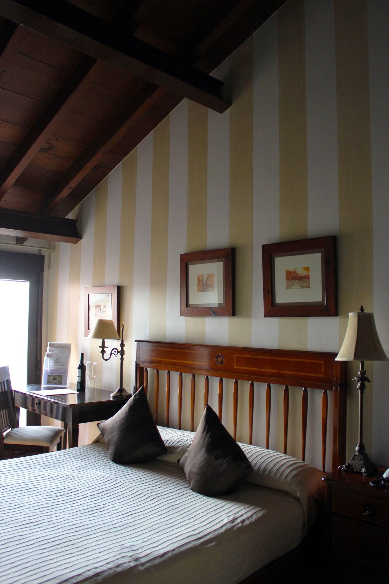 Hotel Vinicola Real-200 Monges Albelda De Iregua Εξωτερικό φωτογραφία