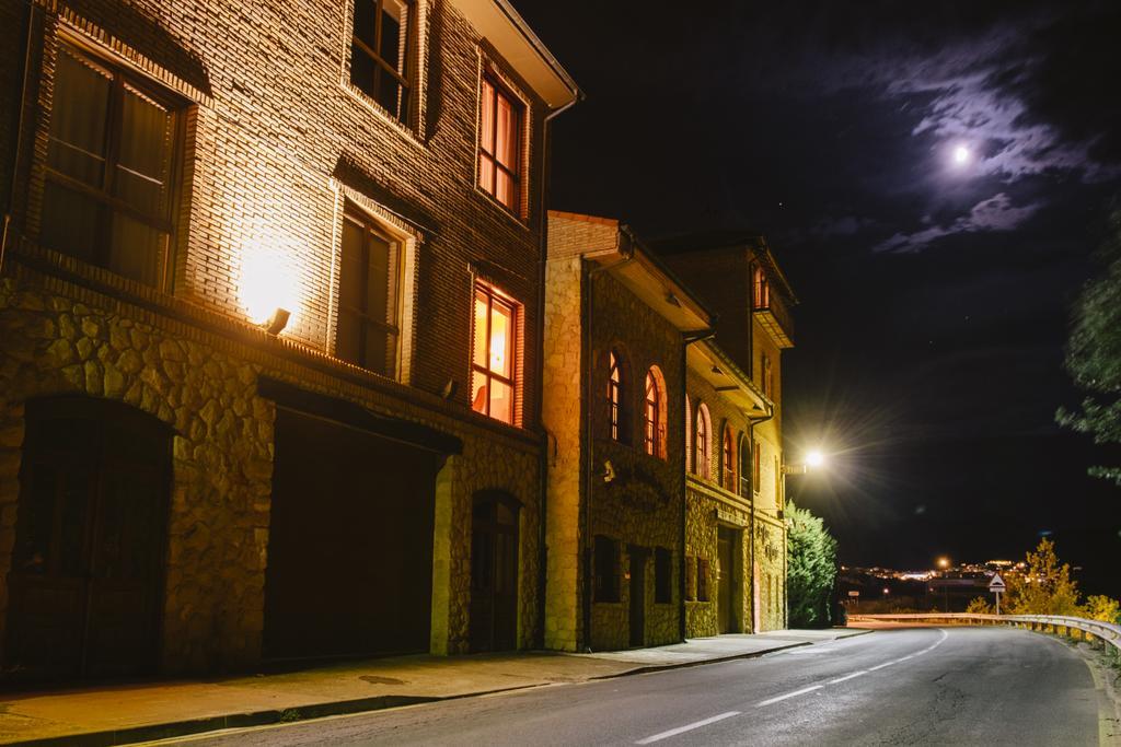Hotel Vinicola Real-200 Monges Albelda De Iregua Εξωτερικό φωτογραφία